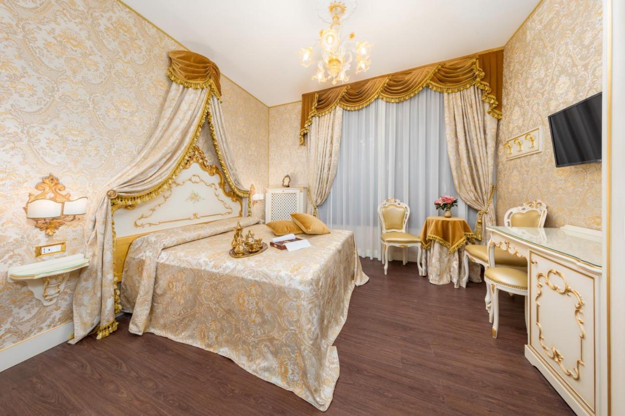 La Veneziana Boutique